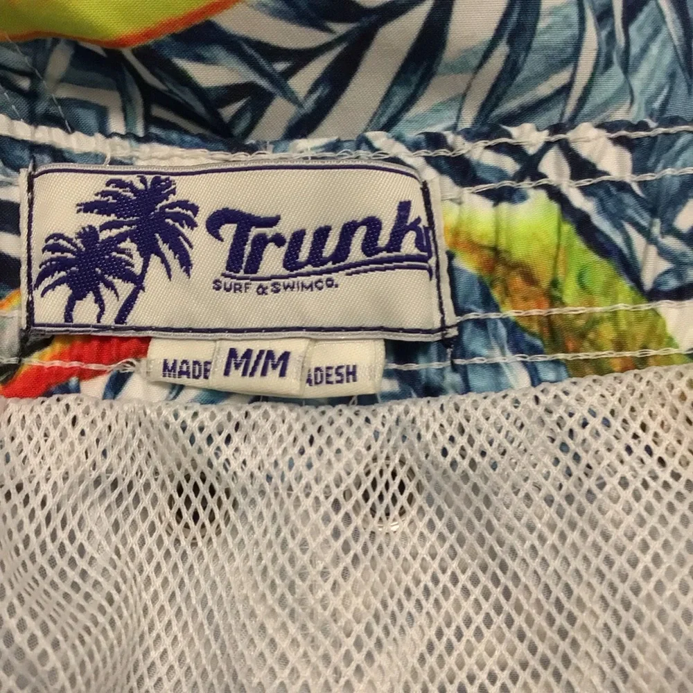 Trunks Surf & Swim Co Blue Tropical Tucan Print Mesh Lining Swim Trunks Medium